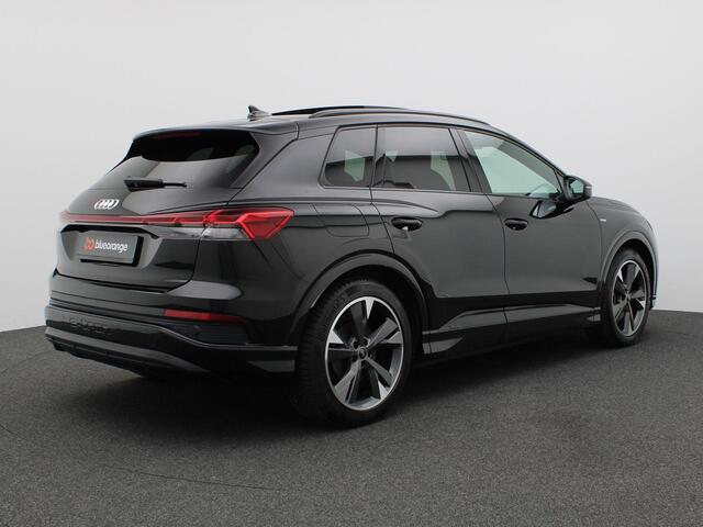 Audi Q4 e-tron 35 Launch edition S Competition 55 kWh 170PK Aut. Elektrisch glazen panorama-dak, Adaptieve Cruise Controle, Navi, Dynamic Pakket, Warmtepomp, Matrix LED-Verlichting, Stoelverwarming, 20" LM Velgen