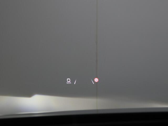 Audi Q4 e-tron 45 quattro S Edition 82 kWh | 286 PK | SoH 99% | Trekhaak | Elek. achterklep | Matrix LED koplampen | 21" LM velgen | Head-up Display |