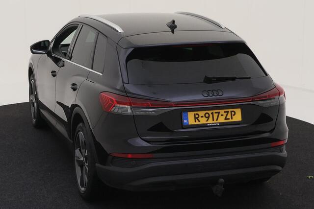 Audi Q4 e-tron 40 Edition 77 kWh / Zwenkbare Trekhaak / 20 Inch / Getint glas / Smartphone Interface / elect. Achterklep