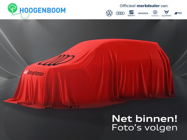 Audi Q4 e-tron 50 quattro Launch edition S Competition 77 kWh | Trekhaak | Head-up display | Stoel- en stuurwielverwarming | Warmtepomp | Lederen/alcantra bekleding | 3-zone airco | LED matrix verlichting |