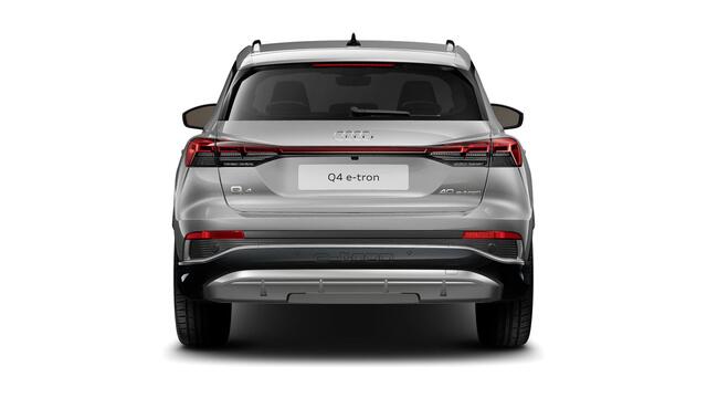 Audi Q4 e-tron 40 S edition 77 kWh Assistentiepakket plus - Dynamic pakket plus - Veiligheidspakket plus - Stoelverwarming voorin - Sportstoelen - Warmtepomp - Verwarmbaar stuurwiel - Privacy glas - Lane departure warning -