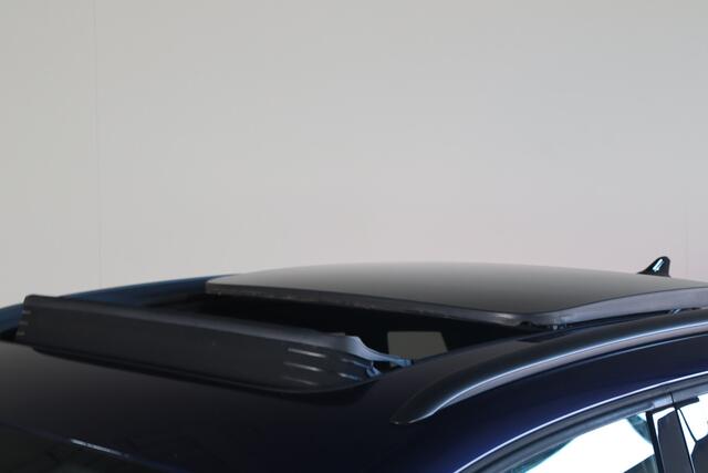 Audi Q4 e-tron 40 Launch edition S Competition 77 kWh - NL- Auto!! Pano I Camera I Stoelverw