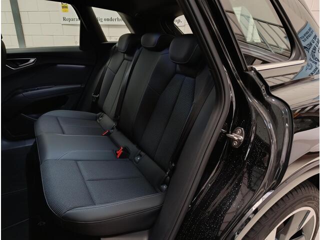 Audi Q4 e-tron 55 quattro S Edition 82 kWh Airconditioning (automatisch) | Audiosysteem | Adaptive cruise controle | Navigatiesysteem | Parkeersensoren
