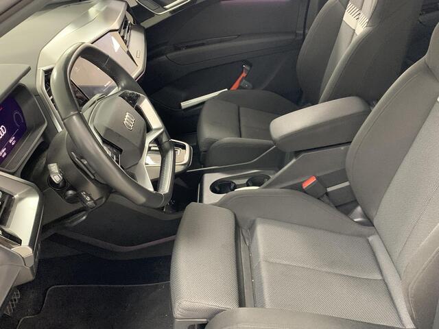 Audi Q4 e-tron 40 Launch edition Advanced Plus 77 kWh NAVIGATIE | SOH 92 % | ACHTERUITRIJCAMERA | ADAPTIEVE CRUISE CONTROL