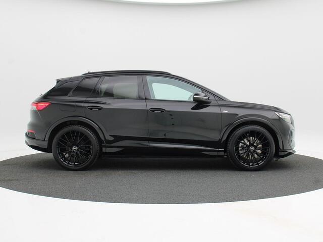 Audi Q4 e-tron 45 quattro S Edition Competition | 286 Pk | Privacy glas | 21 inch | Ambiente verlichting | Zwart optiek |