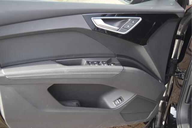Audi Q4 e-tron 40 Launch edition 77 kWh | Panorama | Leder |