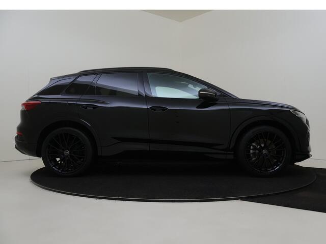 Audi Q4 e-tron 45 quattro Advanced edition 82 kWh | Achteruitrijcamera | LED matrix verlichting | Stoelverwarming | Navigatie Plus | Adaptieve cruise control | CarPlay | Elektrische achterklep |