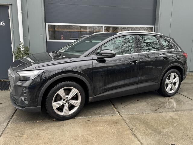 Audi Q4 e-tron 35 Edition 55 kWh Stoelverwarming Navigatie 19" LMV Trekhaak Elektrische klep Audi Sound