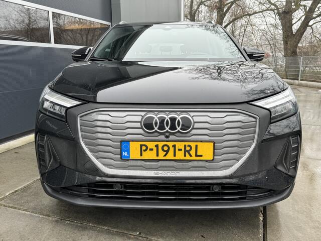 Audi Q4 e-tron 35 Edition 55 kWh Stoelverwarming Navigatie 19" LMV Trekhaak Elektrische klep Audi Sound