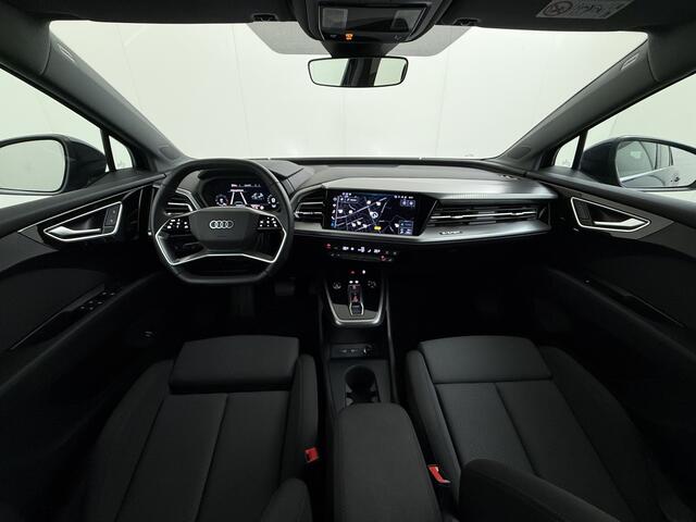 Audi Q4 e-tron 40 204pk AUT. 82kWh Advanced Launch Ed. SOH 97% Warmtepomp Matrix-Led Adaptive-Cruis Audi-Sound System Apple Carplay Android Auto Navi 3-Zone Ecc Camera Pdc 3 fase laden Stoelverwarming Lmv 20" DAB Bluetooth Elek.Achterklep ¤ 63.000 nieuw Origineel Nederl