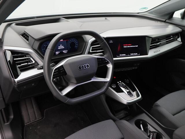Audi Q4 e-tron 45 e-tron 286 Pk 82Kwh | Trekhaak | Stoelverwarming | Head-Up | Navigatie | Camera | 20 Inch | 9.995 Km!!