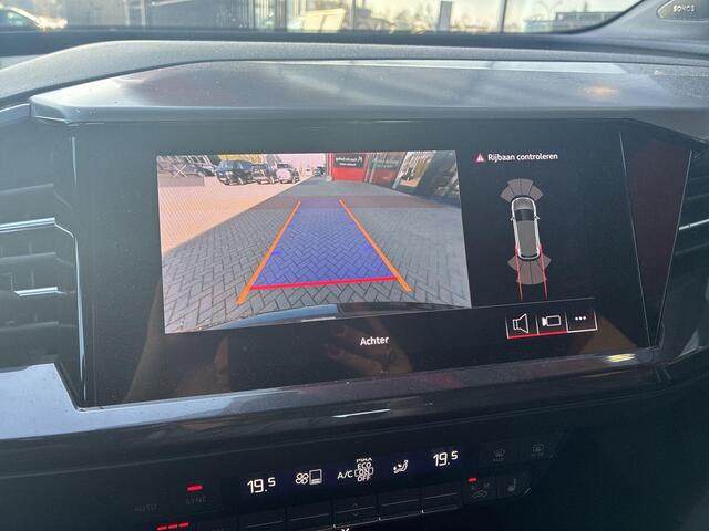 Audi Q4 e-tron 40 204pk Launch Edition S Competition 77 kWh · Panoramadak · Camera · Matrix LED · Sonos Sound · Optiekpakket Zwart · Stoelverwarming ·