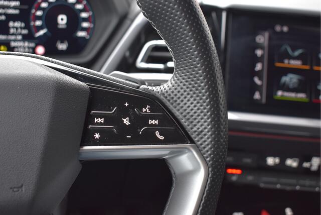Audi Q4 e-tron 40 Launch edition S-line Competition 77 kWh Wegkl. trekhaak, Virtual cockpit, Adaptive cruise, Camera, Stoelverwarming, NAP
