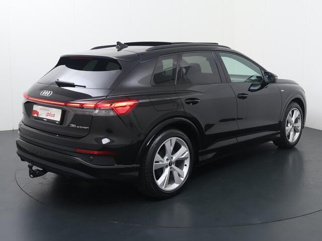 Audi Q4 e-tron 35 Launch edition S Competition 55 kWh | 170 PK | Trekhaak wegklapbaar | Warmtepomp | Panoramadak | Matrix LED koplampen | S line |