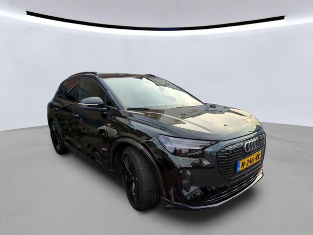 Audi Q4 e-tron 50 quattro Launch edition S Competition 77 kWh / Dinamica Leder / Stoelverwarming / 21 Inch / Elect. Achterklep