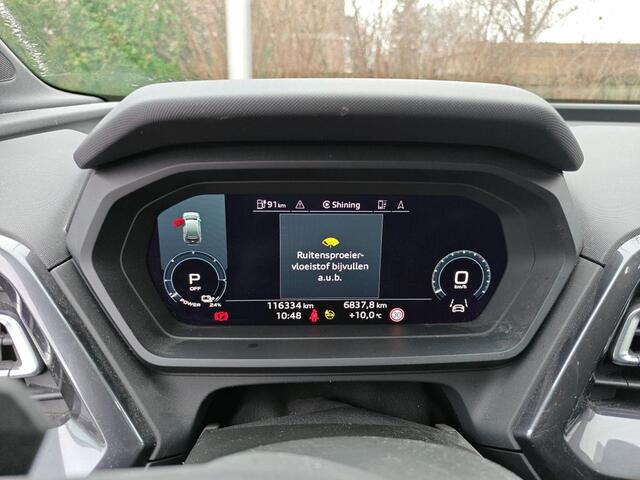 Audi Q4 e-tron 40 S edition 77 kWh / Camera / Elect. Achterklep / Getint glas / 20 Inch