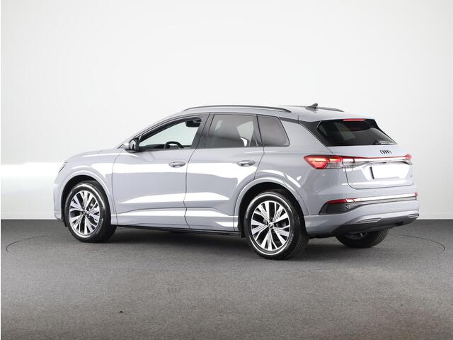 Audi Q4 e-tron 45 quattro Advanced edition 82 kWh 286pk | Assistentiepakket |Comfortpakket | Optiek pakket zwart Plus
