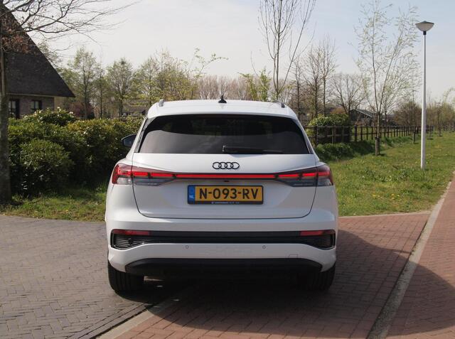 Audi Q4 e-tron 40 S edition 77 kWh | S-Line | Head-Up Display | Camera | ACC | Apple Carplay |