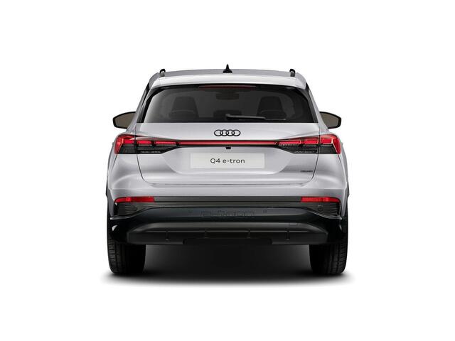 Audi Q4 e-tron 45 S edition Competition 82 kWh 286 pk | Assistentiepakket plus | Glazen panoramadak | Comfortpakket | Lichtpakket plus ambient light |