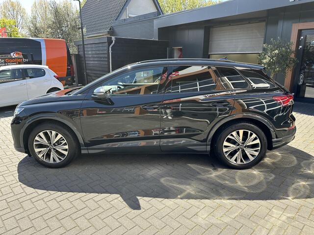 Audi Q4 e-tron 40 Launch edition Advanced Plus 77 kWh | Panoramadak | Sonos | Black optic pakket | NL-Auto |