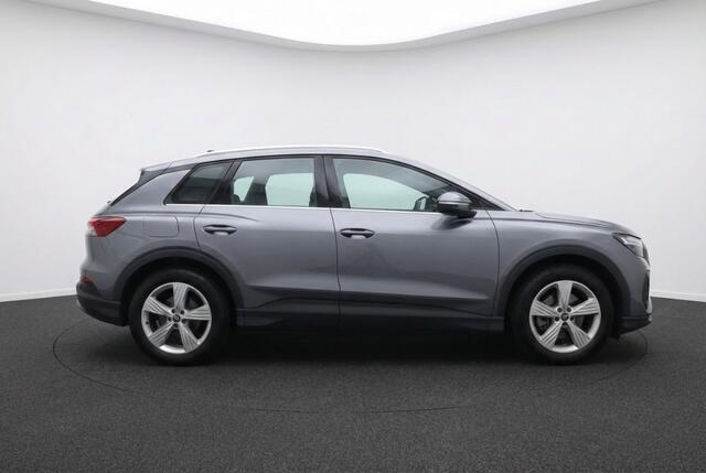 Audi Q4 e-tron 40 e-tron 204 PK l Adaptive Cruise