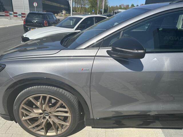 Audi Q4 e-tron 40 Advanced Edition S-Line Matrix