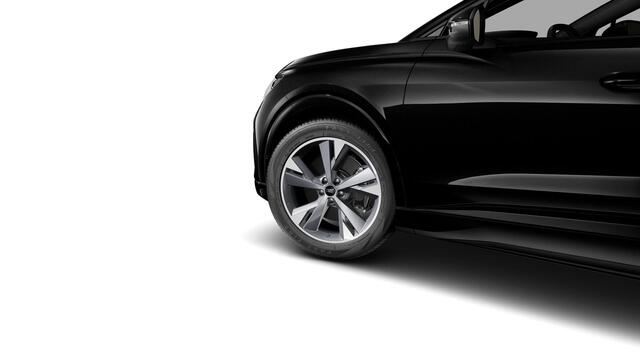 Audi Q4 e-tron 40 Advanced edition 77 kWh Panoramadak - Comfortpakket - MMI navigatie plus - Assistentiepakket plus - Sportonderstel - Sportstoelen - Privacy glas - Vierspaaks lederen sportstuurwiel - Lichtpakket -