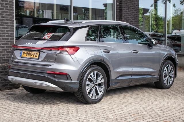 Audi Q4 e-tron 40 Advanced edition 77 kWh | Sportstoelen | 19" LMV | Adapt cruise | Camera |