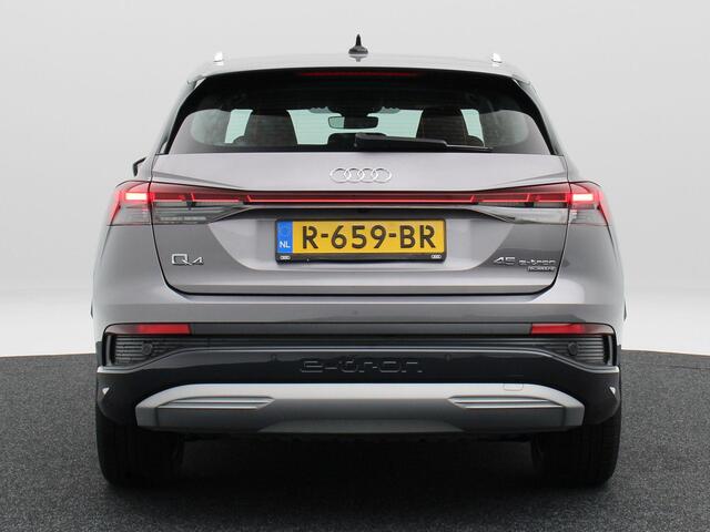 Audi Q4 e-tron 45 quattro Advanced edition 77 kWh 265 Pk | Stoelverwarming | Matrix LED | Sonos Audio | 19 Inch | Warmtepomp | 53.634 Km !!