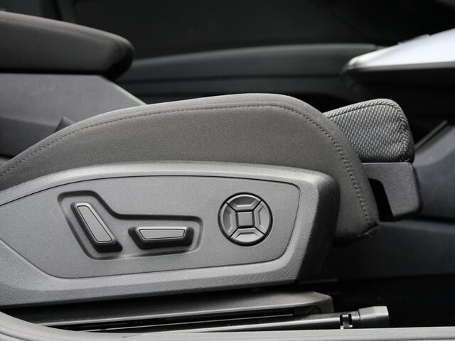 Audi Q4 e-tron 40 LAUNCH ED. ADVANCED PLUS/ PANORAMADAK/ TREKHAAK / ELEKT. STOELEN/ ADAPTIVE CRUISE