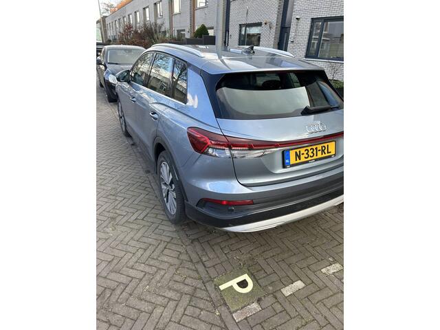 Audi Q4 e-tron 40 Launch edition Advanced Plus 77 kWh 204PK / LED Matrix / Warmtepomp / Elektrische Achterklep / Achteruitrijcamera / Stoelverwarming