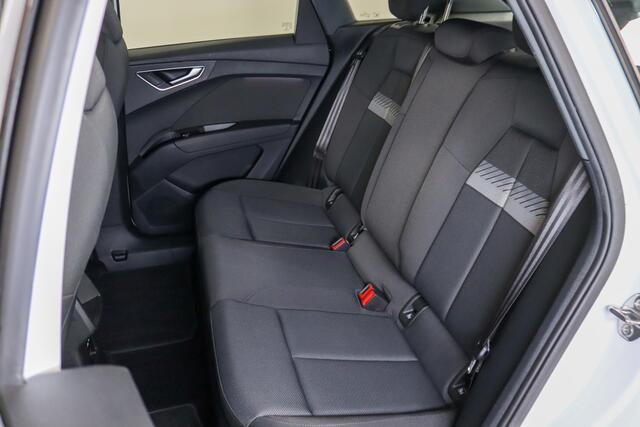 Audi Q4 e-tron 40 Launch edition Advanced Plus 77 kWh 204PK Panormadak, Matrix LED, Sportstoelen, ACC, Camera