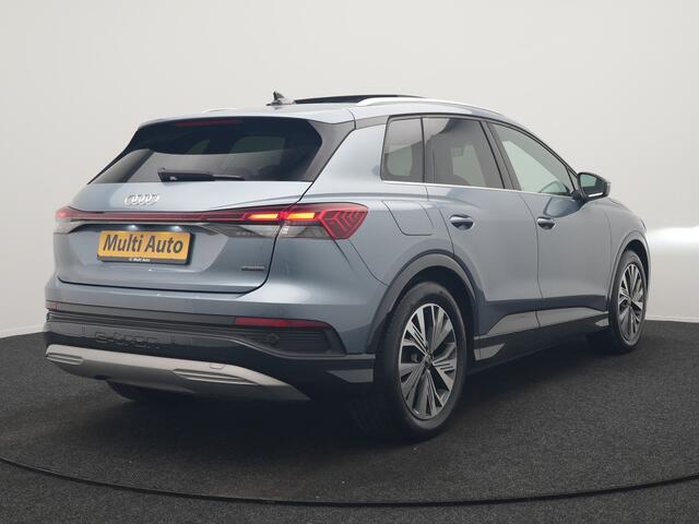 Audi Q4 e-tron 45 Quattro S Line 82 kWh 265pk Dealer O.H. | Trekhaak Af Fabriek | Panodak | Adaptive Cruise | Camera | Sportstoelen Memory & Verwarmd | Sfeerverlichting | Keyless | Navigatie | DAB |