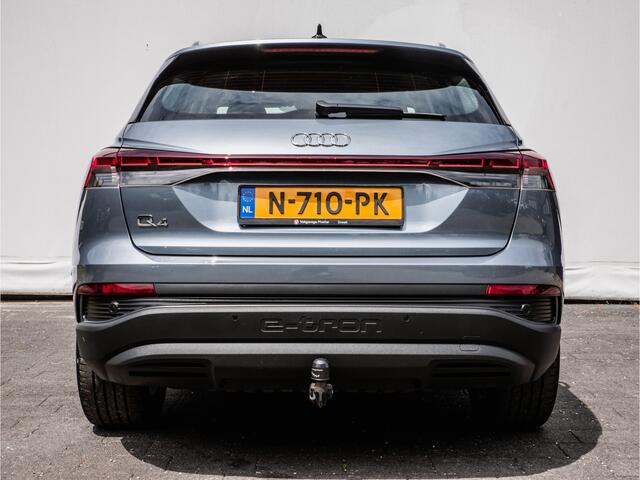 Audi Q4 e-tron 35 Launch edition 55 kWh SOH 91% Trekhaak/ Camera/ Stoelverwarming/ Navigatie Apps/ Carplay/ Adapt. cruise/ 19" Lmv