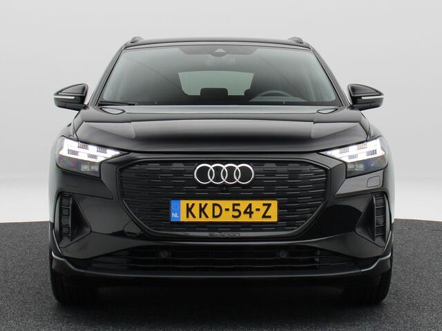 Audi Q4 e-tron 40 S Edition 63 kWh 204 Pk | Trekhaak | Stoelverwarming | Adaptive Cruise | Camera | CarPlay | Matrix LED | 20 Inch | 8.271 Km !!