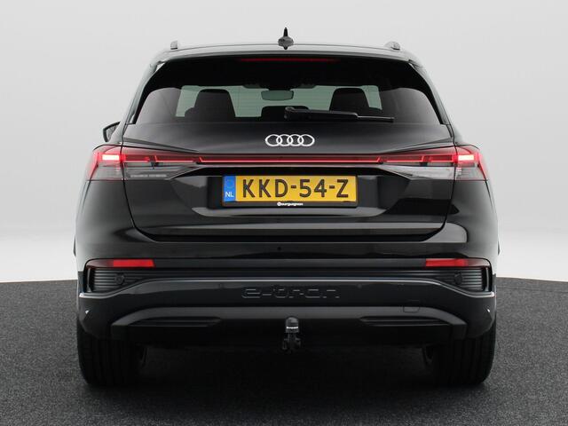 Audi Q4 e-tron 40 S Edition 63 kWh 204 Pk | Trekhaak | Stoelverwarming | Adaptive Cruise | Camera | CarPlay | Matrix LED | 20 Inch | 8.271 Km !!
