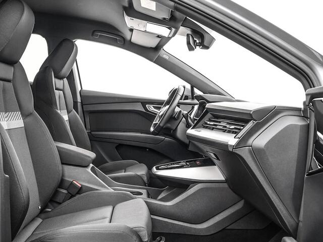 Audi Q4 e-tron 40 204pk Advanced edition 77 kWh · SOH 97,1 · Camera · Apple/Android Car Play · Navigatie · Dodehoek Detectie · 19'' Inch ·