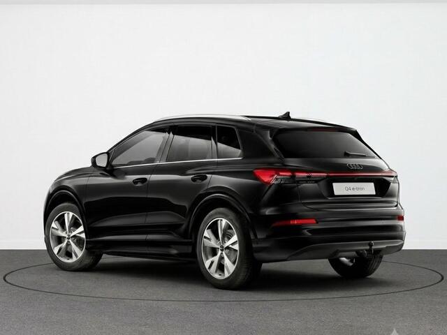 Audi Q4 e-tron Advanced edition 63 kWh 204 pk | Glazen panoramadak | Trekhaak | Techniekpakket plus | Lichtpakket plus |