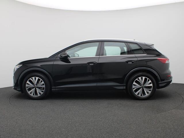 Audi Q4 e-tron 45 Advanced edition 82 kWh 286PK Aut. Sonos Audio, Achteruitrijcamera, Adaptieve Cruise Controle, Matrix LED Verlichting, Stoelverwarming, Navi, 19" LM Velgen