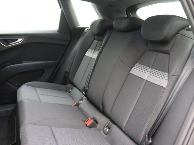 Audi Q4 e-tron 45 Advanced edition 82 kWh 286PK Aut. Sonos Audio, Achteruitrijcamera, Adaptieve Cruise Controle, Matrix LED Verlichting, Stoelverwarming, Navi, 19" LM Velgen