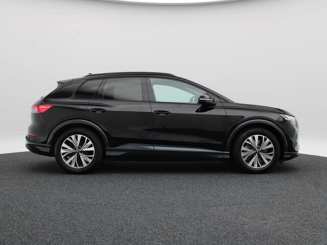 Audi Q4 e-tron 40 Launch edition Advanced 77 kWh 204 Pk | Stoelverwarming | Camera | Adaptive Cruise | Warmtepomp | Matrix LED | CarPlay | 19 Inch | 51.593 Km !!