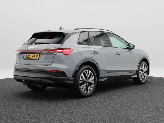 Audi Q4 e-tron 45 Edition 82 kWh | Stoelverwarming | Camera | Head UP | Trekhaak | Adaptive Cruise | Sonos Audio | Matrix LED | CarPlay | 19 Inch | 7.080 Km !!