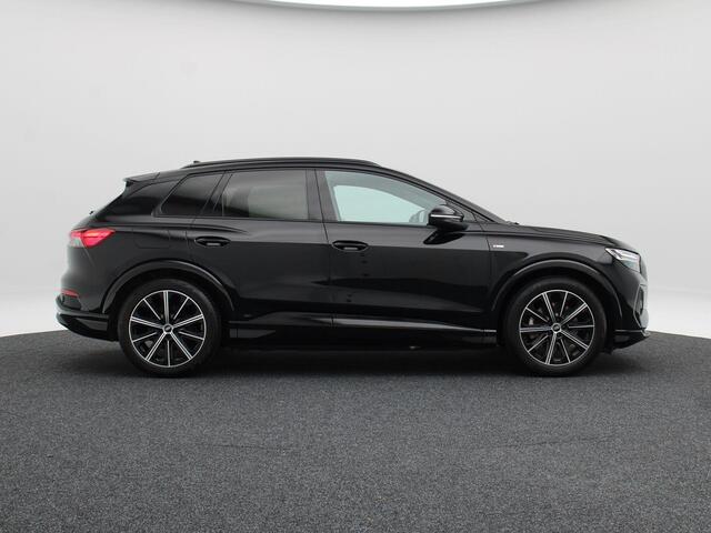 Audi Q4 e-tron 40 Launch edition S Competition 77 kWh | Stoelverwarming | Camera | Matrix LED | Adaptive Cruise | CarPlay | 20 Inch | 128.534 Km !!