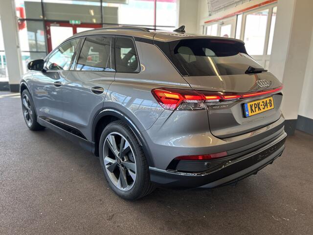 Audi Q4 e-tron 35 3X S-Line edition 55 kWh 100% Elektrisch | Panoramadak | Lederen bekleding | Digital dashboard | Adaptieve cruise control | Lane assist | Stoelverwarming | Climate control | Navigatie | Apple carpaly | Parkeersensoren v+a