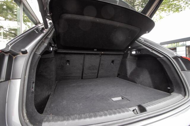 Audi Q4 e-tron 40 Advanced edition 77 kWh | Ad. cruise | Stoelverw. | HUD | Trekhaak wegklapb. |