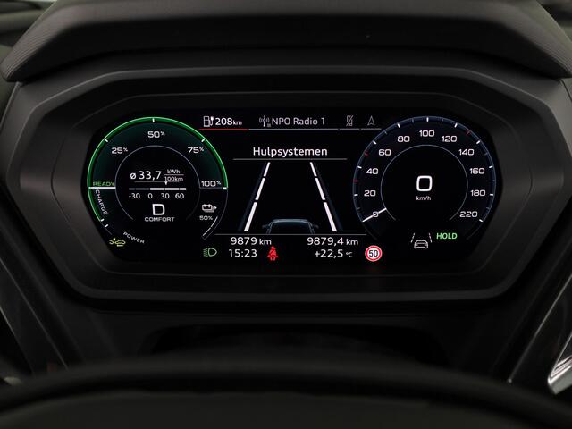 Audi Q4 e-tron 45 quattro S Edition Competition 82 kWh 286pk | Glazen panoramadak | Optiekpakket zwart plus | Assistentiepakket plus | Q4 E-Tron Stylingpakket