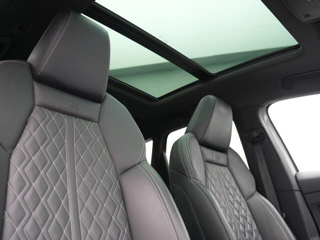 Audi Q4 e-tron 50 quattro S Line 82 kWh 299pk Dealer O.H | Trekhaak Af Fabriek | Panodak | Adaptive Cruise | Camera | Lederen Sportstoelen Memory & Verwarmd | Matrix LED | BLIS | Keyless | Navigatie | Virtual | DAB | 20"L.M |