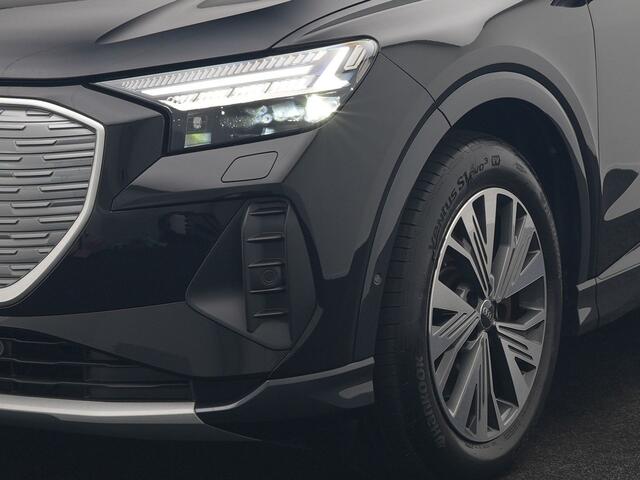 Audi Q4 e-tron 40 Edition 77 kWh 204pk Dealer O.H | Adaptive Cruise | Camera | Sportstoelen Verwarmd | BLIS | Keyless | Virtual | Navigatie | DAB | 19"L.M |