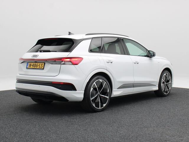 Audi Q4 e-tron 40 Launch edition S Competition 77 kWh 204 Pk | Stoelverwarming | Panorama dak | Adaptive Cruise | Matrix LED | Camera | CarPlay | 21 inch | 93.167 Km !!