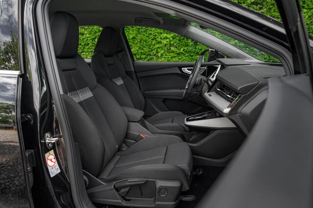 Audi Q4 e-tron 40 S edition 77 kWh 204pk | Camera | ACC